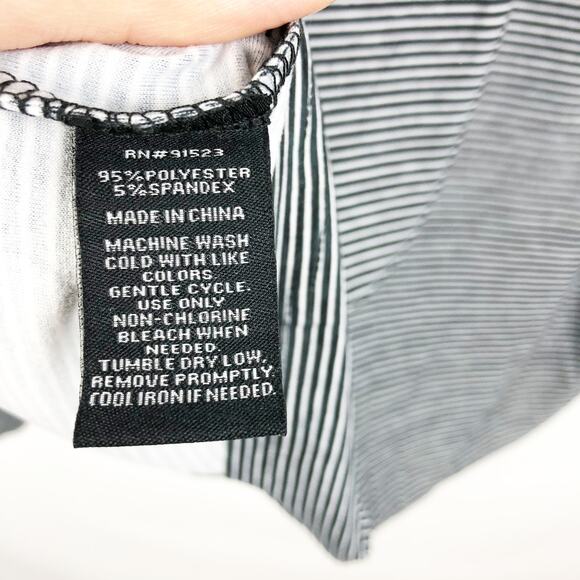 Derek Heart Womens Henley Long Sleeve Striped Pajama Short Set Small Black NWT - Picture 7 of 11